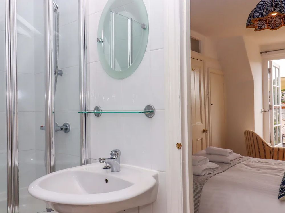 The Porthole Plymouth14