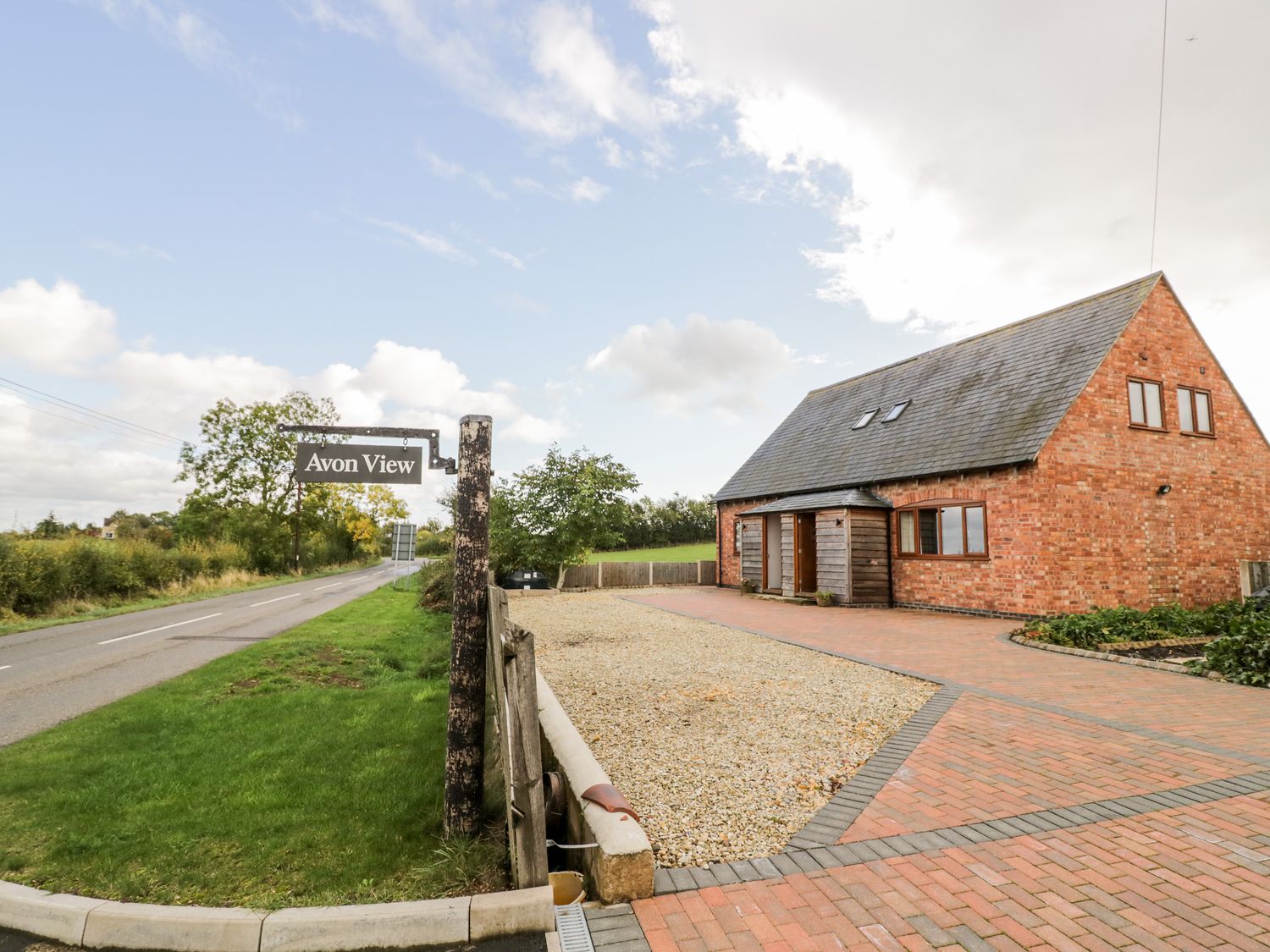 Holiday Cottage Reviews for Walnut Cottage - Holiday Cottage in Stratford upon Avon, Warwickshire