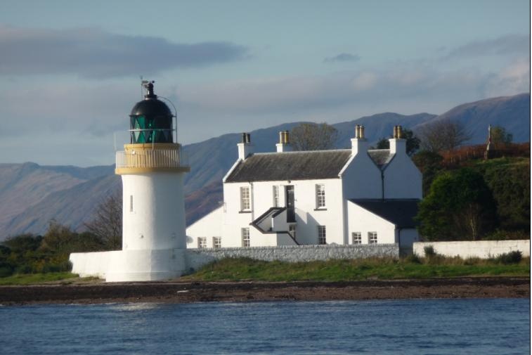 Corran Lighthouse Lodge